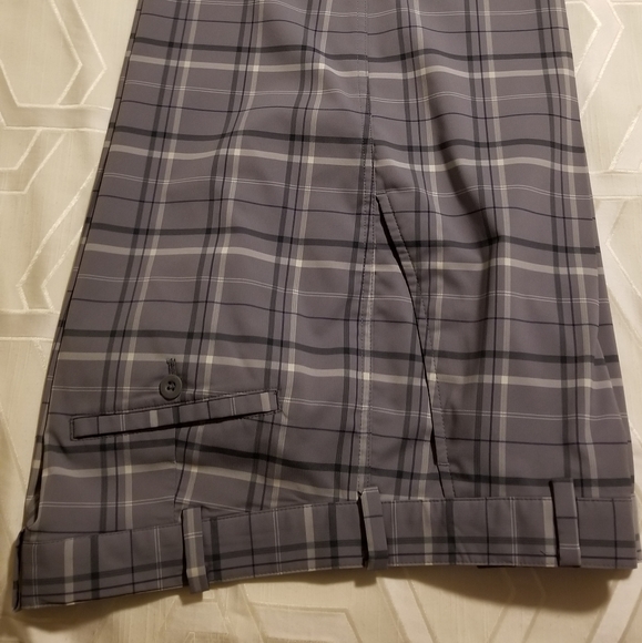 Nike Golf Shorts 34 - Picture 2 of 3